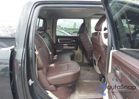 2018 Ram 2500 Longhorn 4X4 8' Box из США, поврежденный, VIN 3C6UR5LLXJG258363